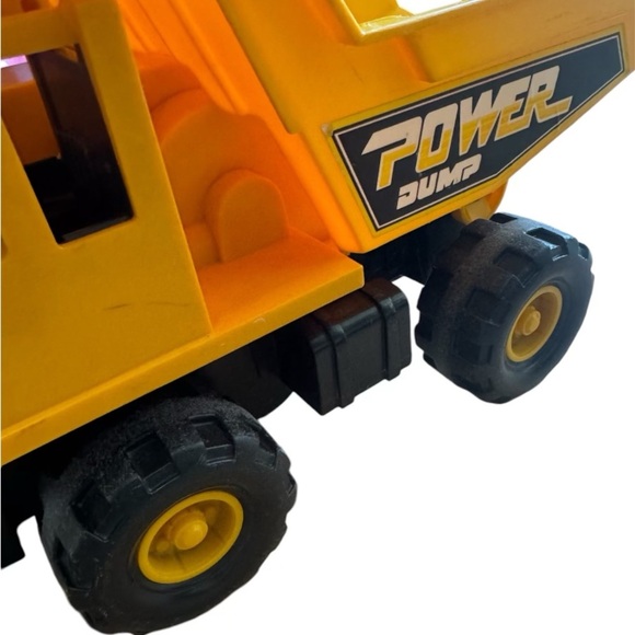 VTG Fisher-Price 1985 Husky Helpers People Power Dump Truck Works Great - Picture 7 of 10